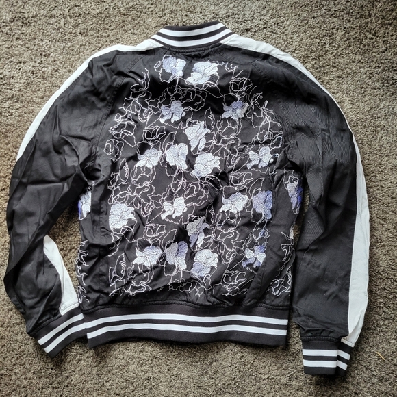 Michael Kors Black Embroidered Floral Bomber Varisty Jacket Size Small - Picture 7 of 10